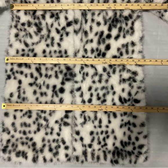 NWT Snow Leopard Faux Fur Plus Size Coat L - Picture 7 of 14